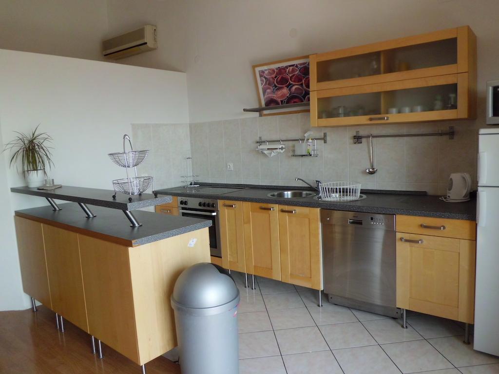 Apartments Viskovic Makarska Phòng bức ảnh