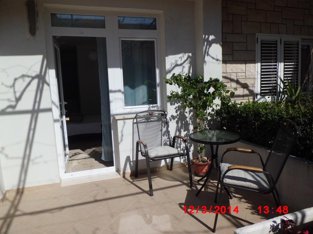 Apartments Viskovic Makarska Phòng bức ảnh