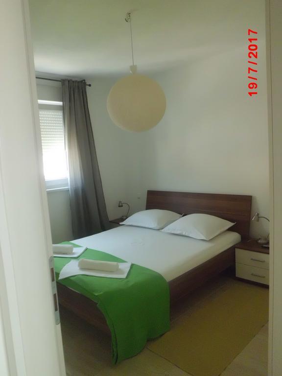 Apartments Viskovic Makarska Ngoại thất bức ảnh