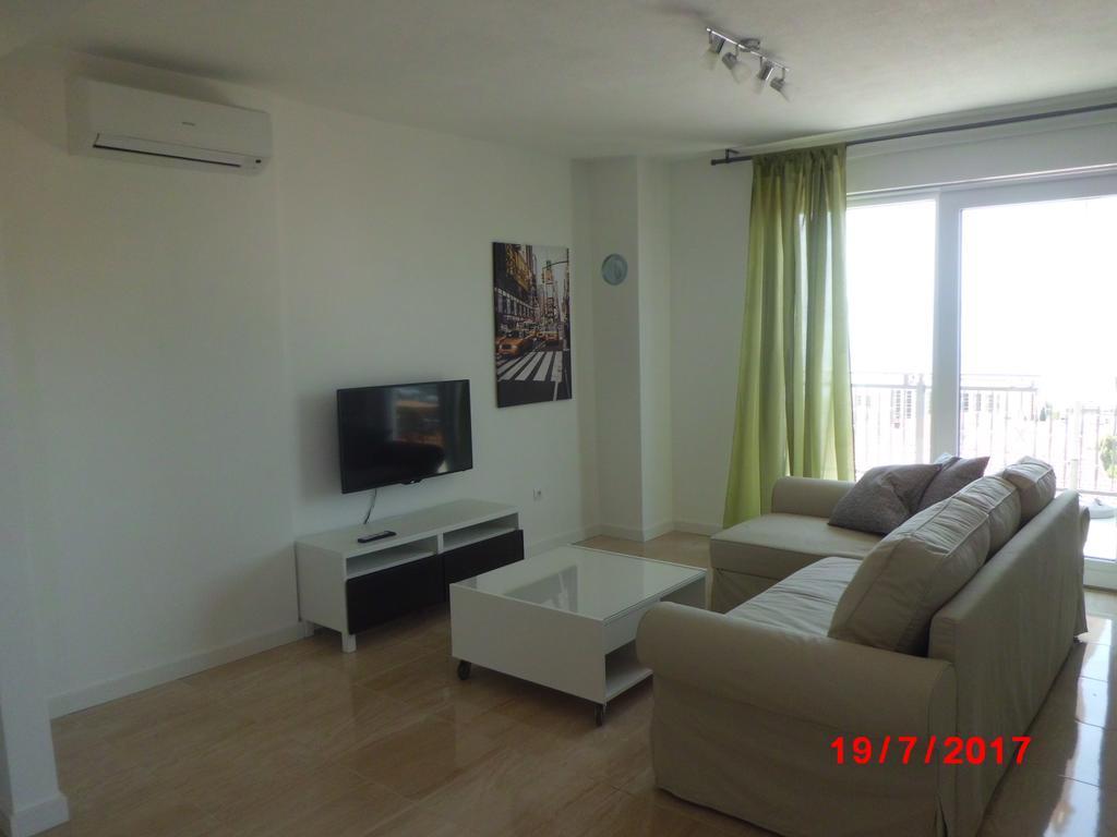 Apartments Viskovic Makarska Ngoại thất bức ảnh