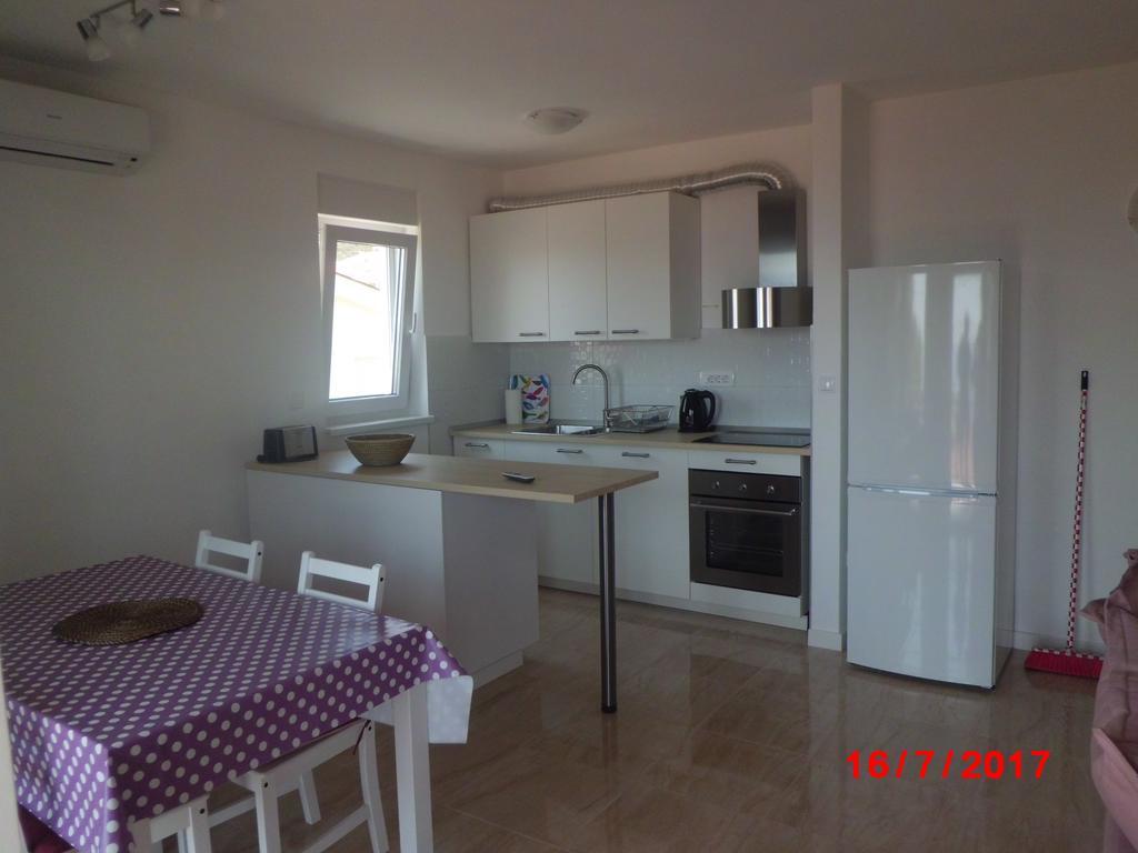 Apartments Viskovic Makarska Ngoại thất bức ảnh