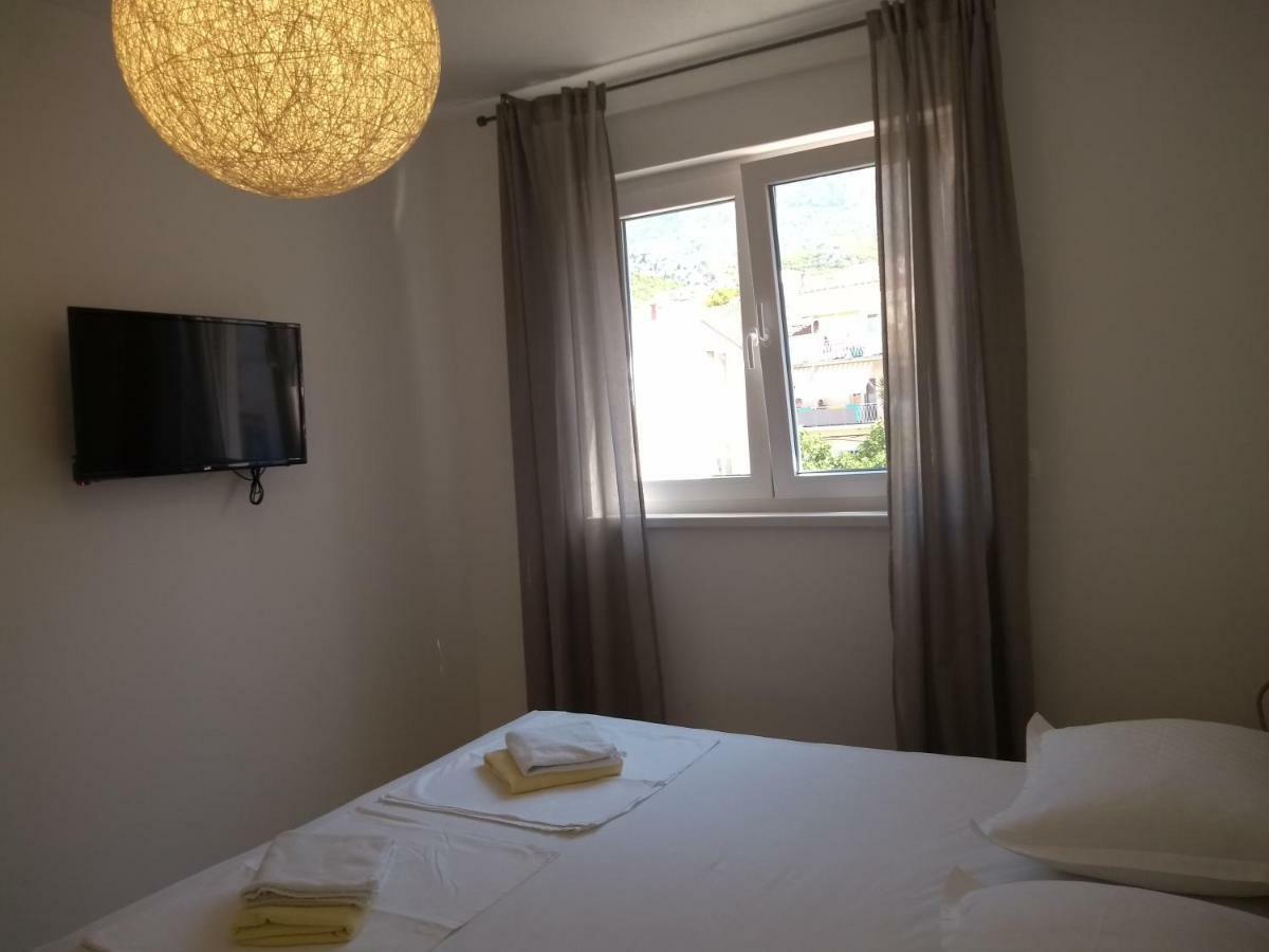 Apartments Viskovic Makarska Ngoại thất bức ảnh