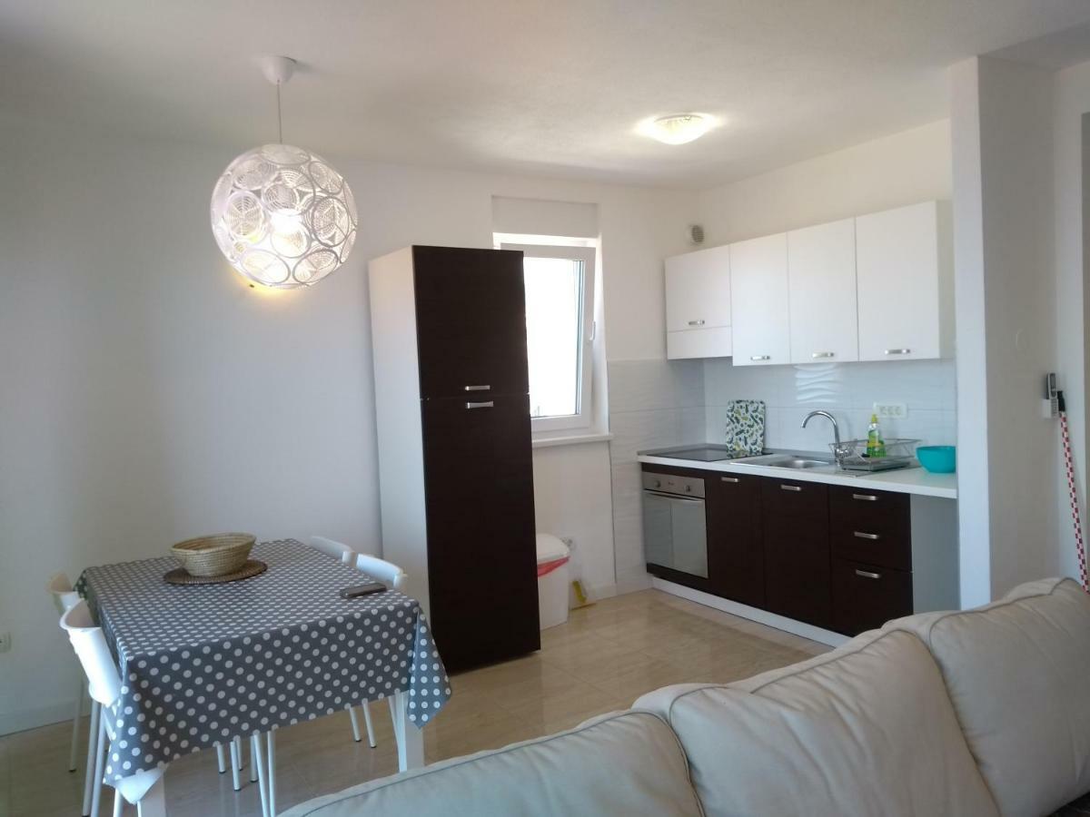 Apartments Viskovic Makarska Ngoại thất bức ảnh
